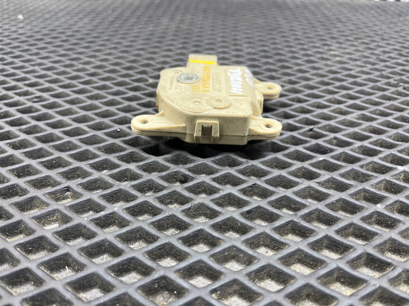 Сервопривод заслонок печки, 2000 рублей, Ховрино