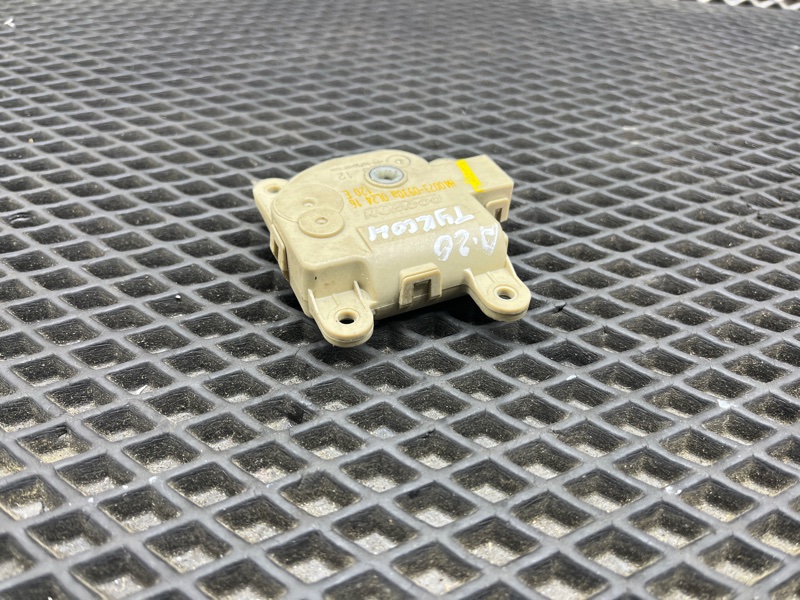 Сервопривод заслонок печки, 2000 рублей, Ховрино