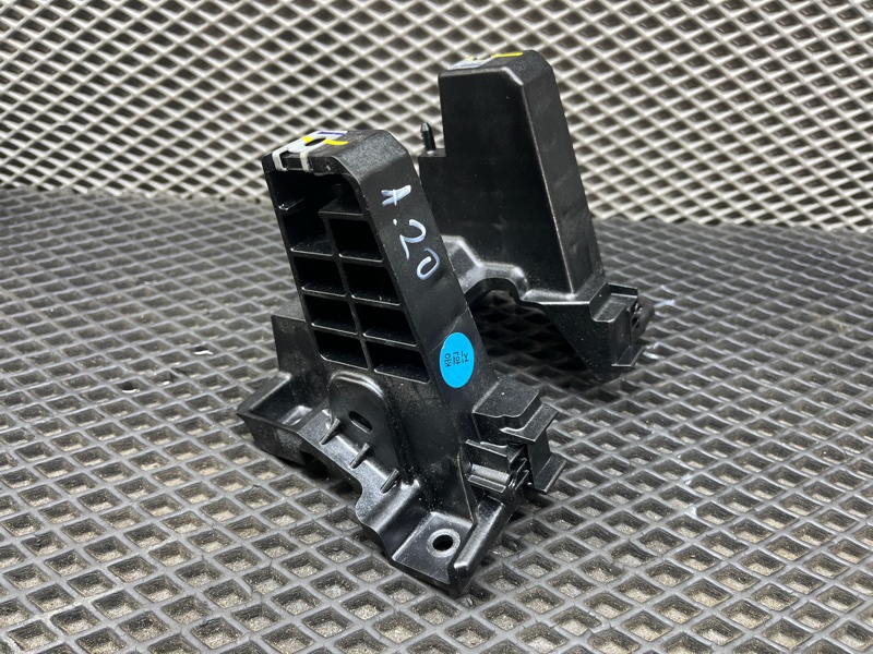 Кронштейн, 1000 рублей, Ховрино