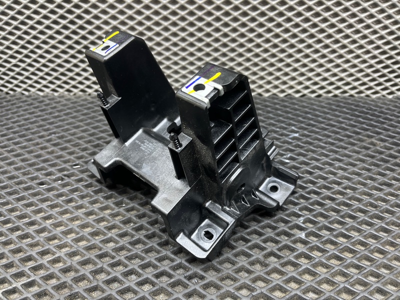 Кронштейн, 1000 рублей, Ховрино