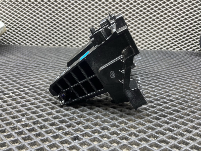 Кронштейн, 1000 рублей, Ховрино