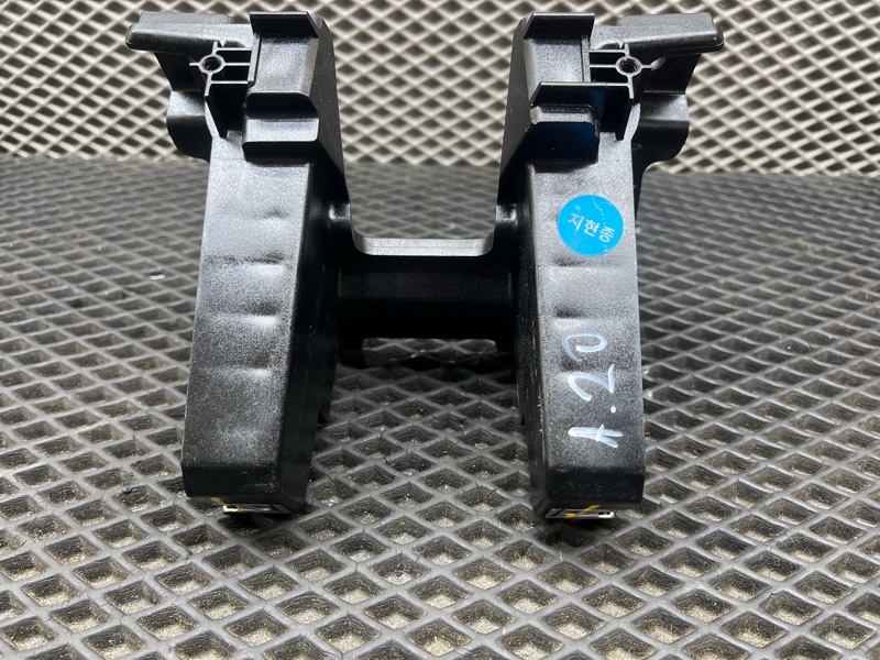 Кронштейн, 1000 рублей, Ховрино