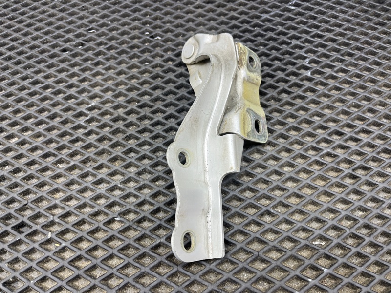 Петля капота, 2500 рублей, Ховрино