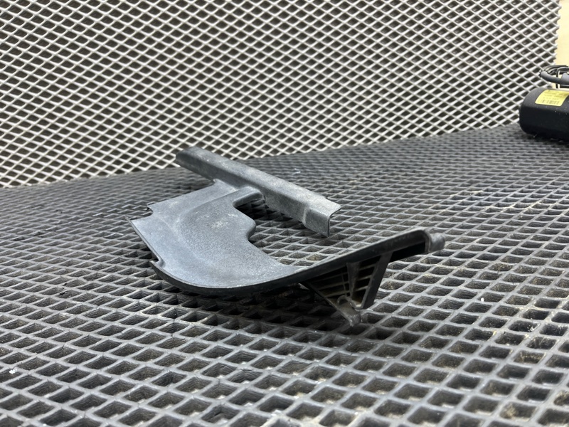 Накладка подкапотная, 3000 рублей, Ховрино