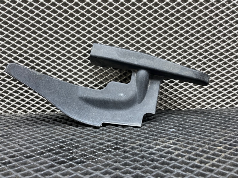 Накладка подкапотная, 3000 рублей, Ховрино