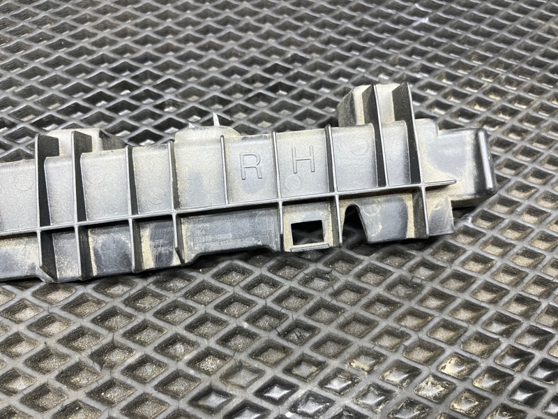 Крепление бампера, 1000 рублей, Ховрино