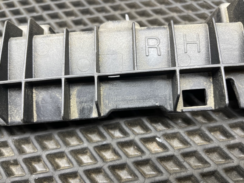 Крепление бампера, 1000 рублей, Ховрино