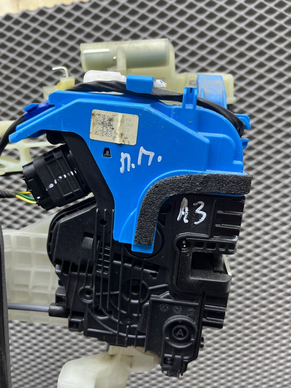 Замок боковой двери, 12000 рублей, Ховрино