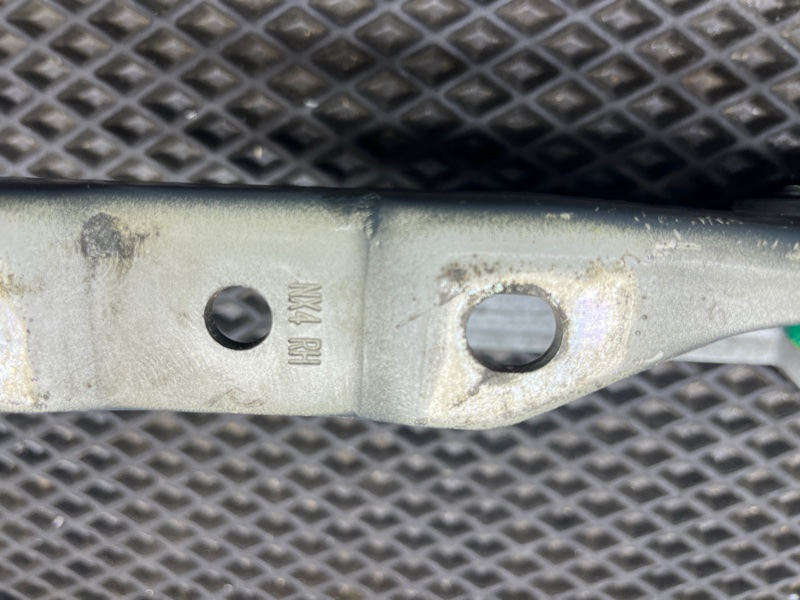 Петля капота, 1500 рублей, Ховрино