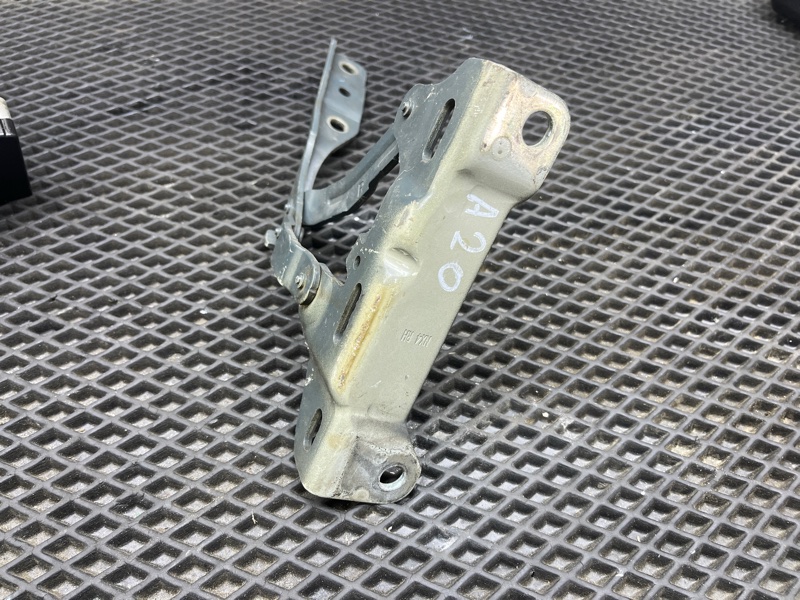 Петля капота, 1500 рублей, Ховрино