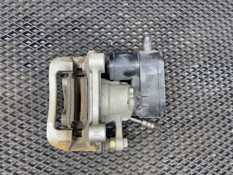 Суппорт тормозной, 15000 рублей, Ховрино