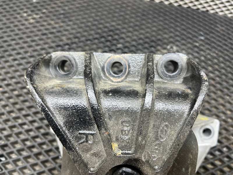 Подушка двигателя, 6000 рублей, Ховрино