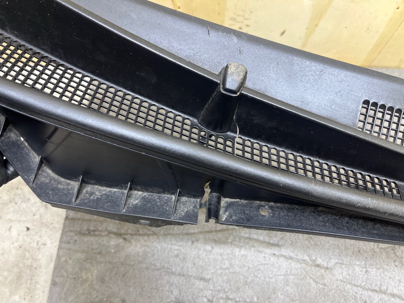 Решетка под лобовое стекло, 7000 рублей, Ховрино