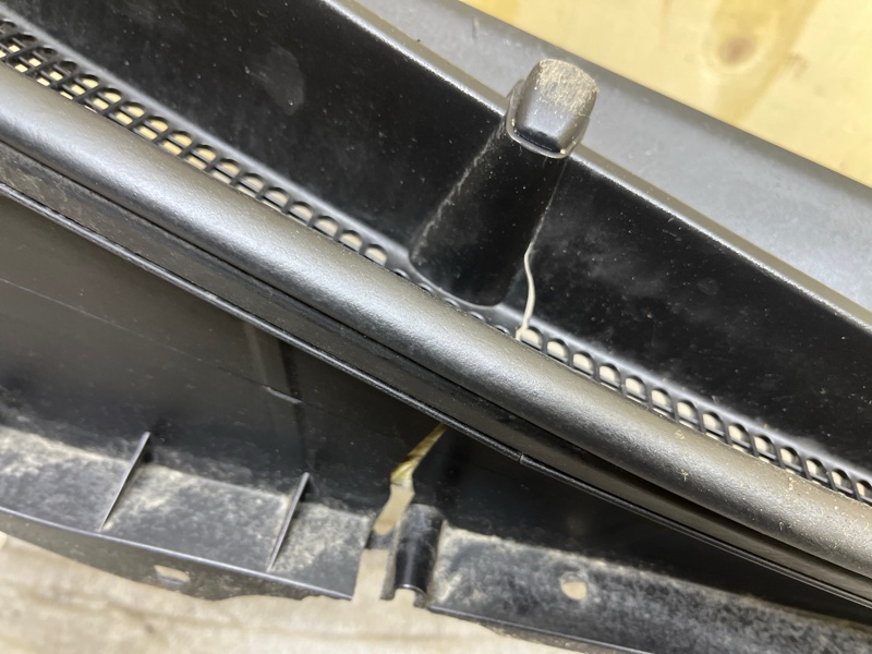 Решетка под лобовое стекло, 7000 рублей, Ховрино