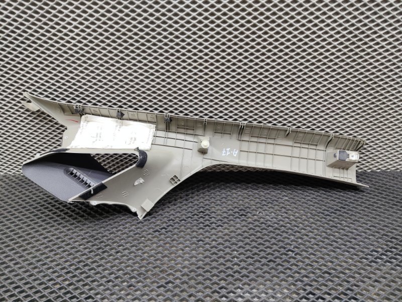 Накладка стойки лобового стекла, 3000 рублей, Ховрино