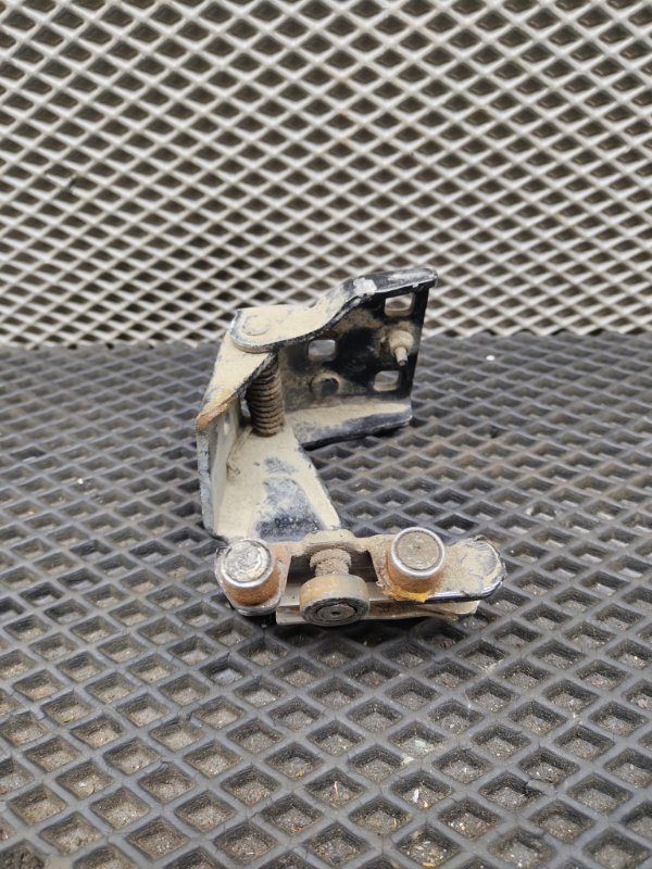 Петля двери, 4000 рублей, Ховрино