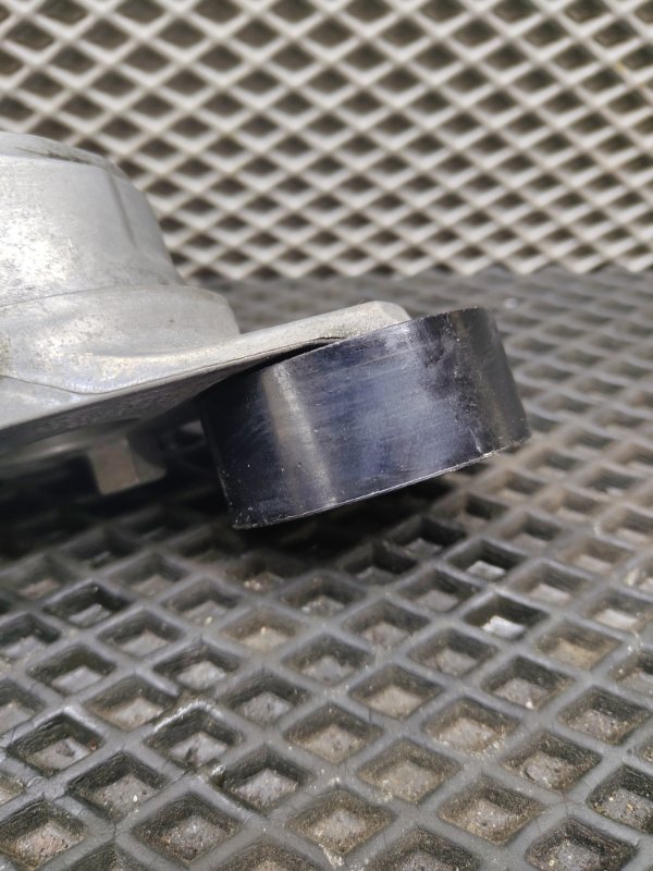 Ролик натяжной навесного оборудования, 2500 рублей, Ховрино