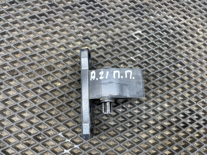 Петля двери, 3500 рублей, Ховрино