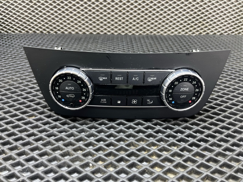 Блок управления климат-контролем, 2500 рублей, Ховрино