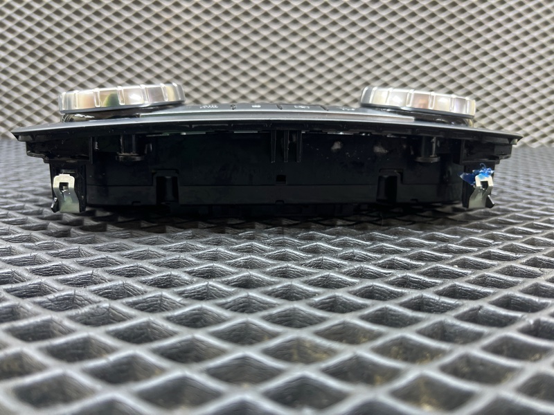 Блок управления климат-контролем, 2500 рублей, Ховрино