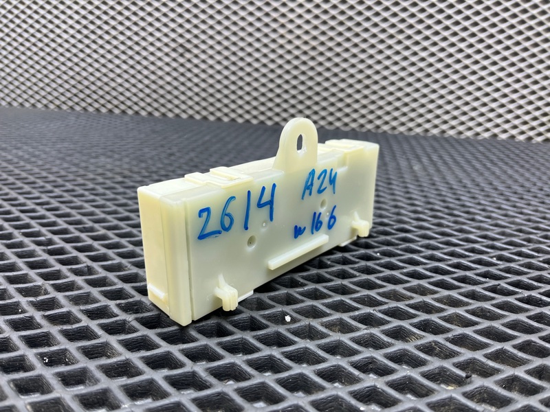 Блок управления крышкой багажника, 1500 рублей, Ховрино