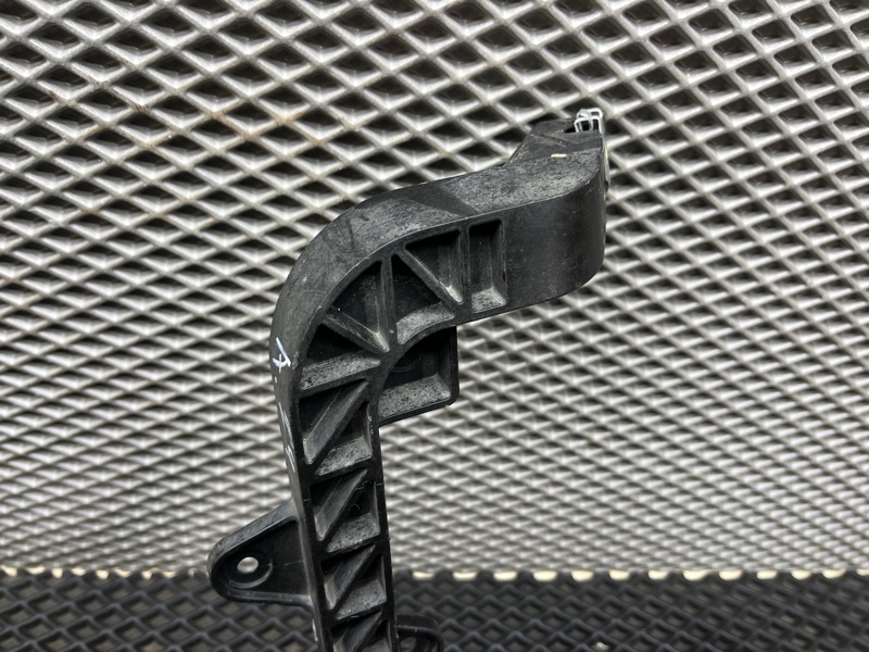 Крепление бампера, 1500 рублей, Ховрино