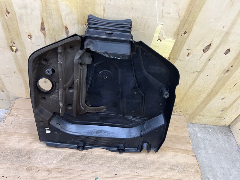 Декоративная крышка двигателя, 2000 рублей, Ховрино