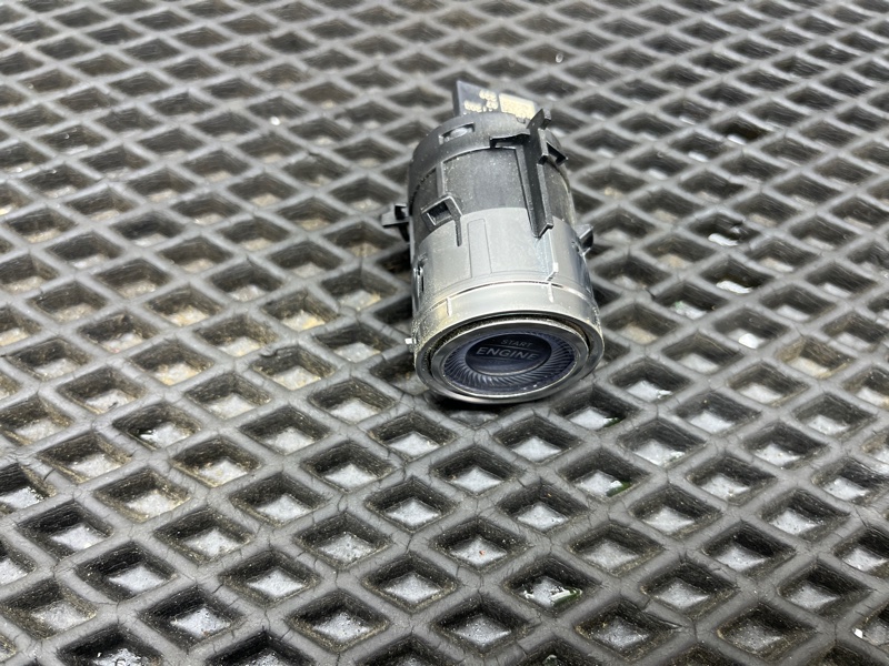 Кнопка старт-стоп, 2000 рублей, Ховрино