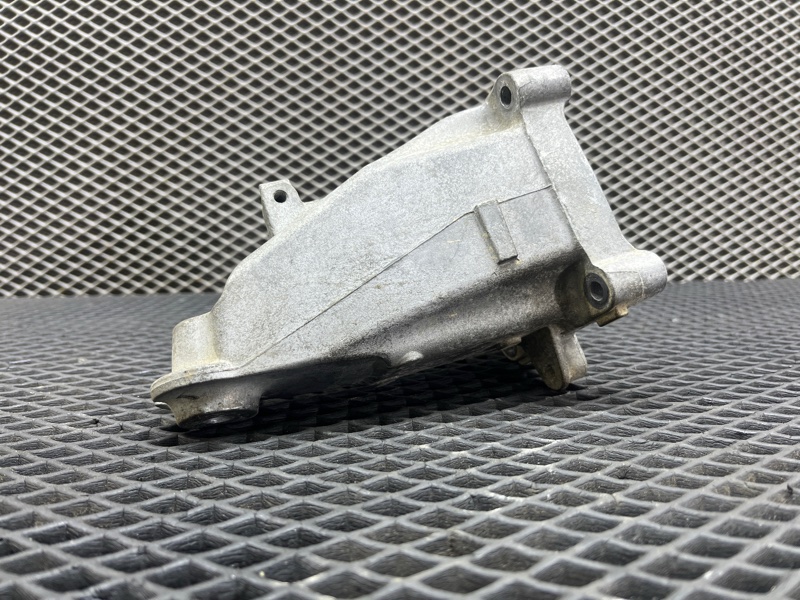 Кронштейн двигателя, 3500 рублей, Ховрино