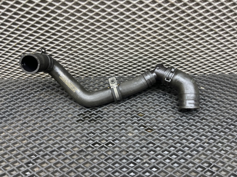 Патрубок системы охлаждения, 1000 рублей, Ховрино