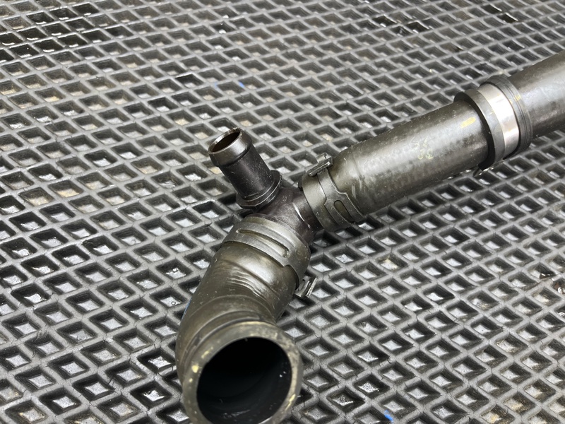 Патрубок системы охлаждения, 1000 рублей, Ховрино