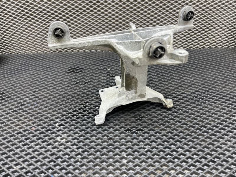 Кронштейн интеркулера, 1000 рублей, Ховрино