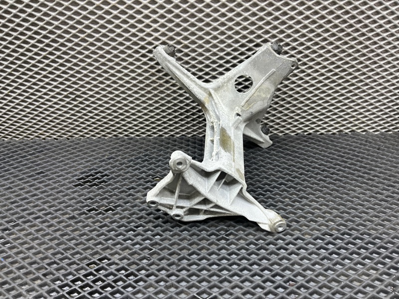 Кронштейн интеркулера, 1000 рублей, Ховрино