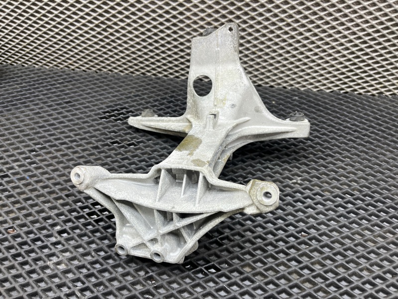 Кронштейн интеркулера, 1000 рублей, Ховрино