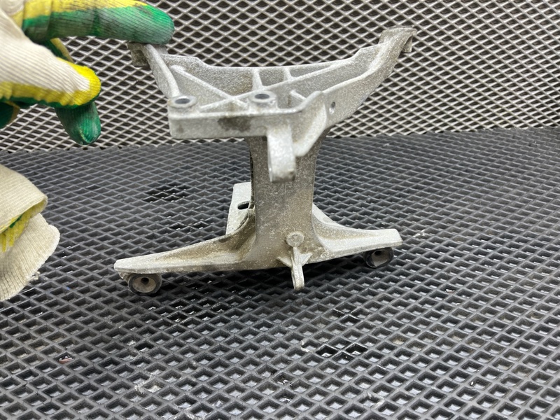 Кронштейн интеркулера, 1000 рублей, Ховрино