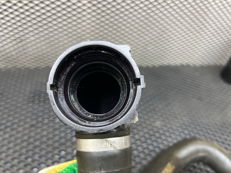 Патрубок системы охлаждения, 3000 рублей, Ховрино