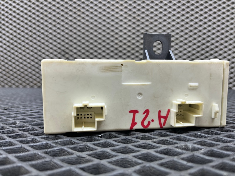 Блок управления крышкой багажника, 4000 рублей, Ховрино