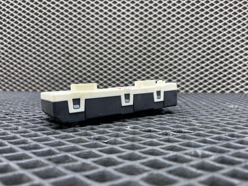 Блок управления крышкой багажника, 4000 рублей, Ховрино