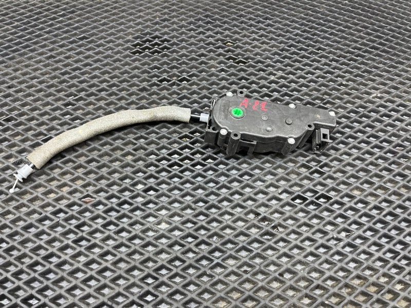 Доводчик двери багажника, 5000 рублей, Ховрино