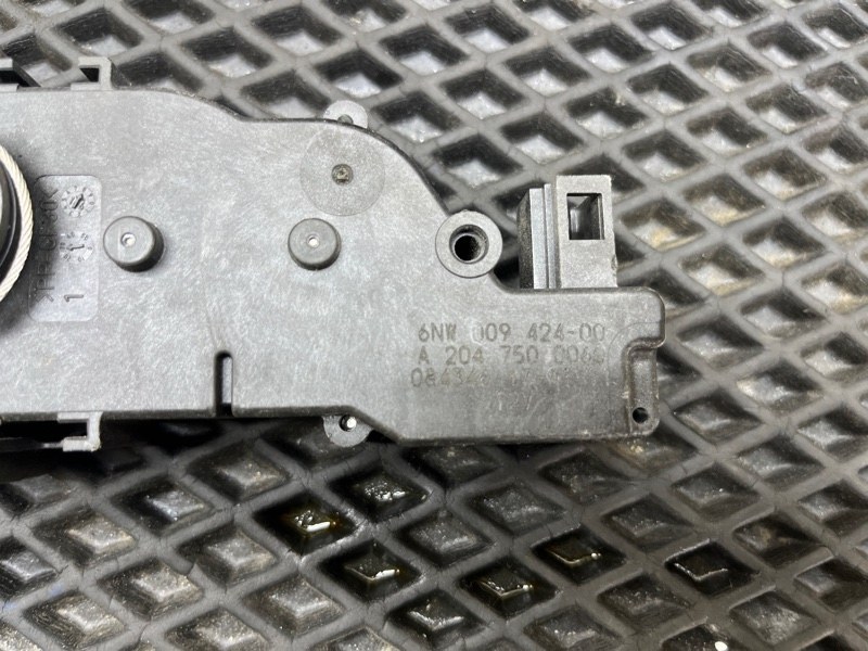 Доводчик двери багажника, 5000 рублей, Ховрино