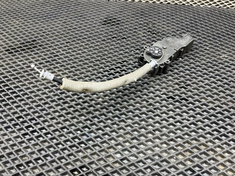 Доводчик двери багажника, 5000 рублей, Ховрино