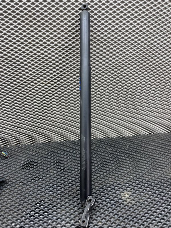 Амортизатор двери багажника, 5000 рублей, Ховрино