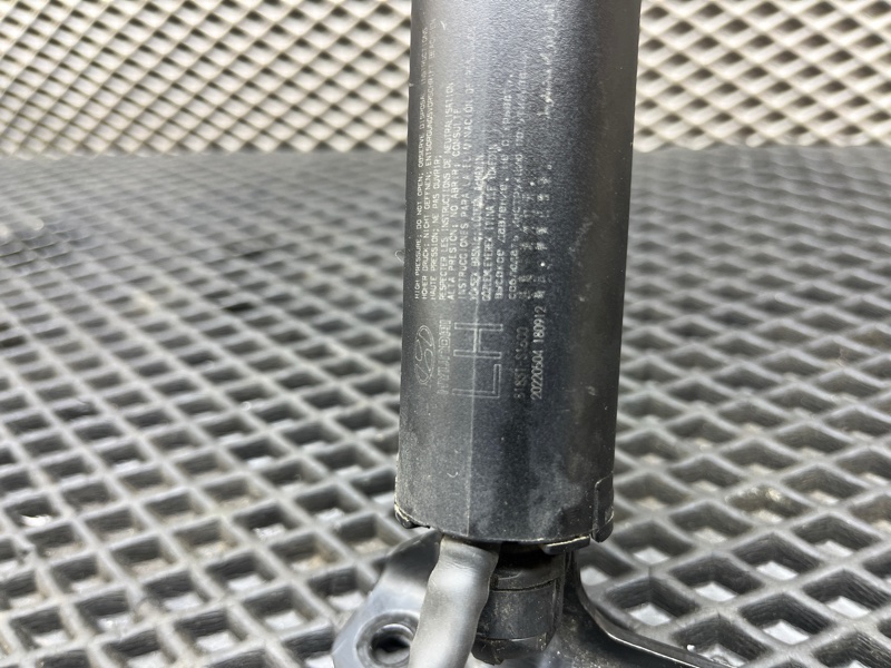Амортизатор двери багажника, 12000 рублей, Ховрино