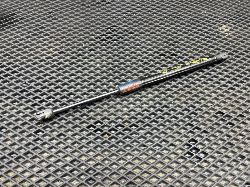 Амортизатор капота, 1000 рублей, Ховрино