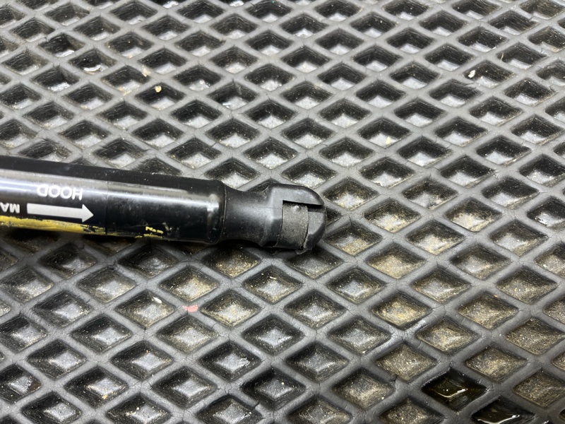 Амортизатор капота, 1000 рублей, Ховрино