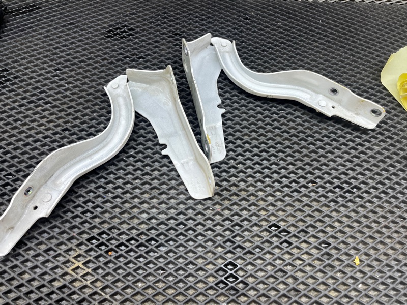 Петля капота, 5000 рублей, Ховрино