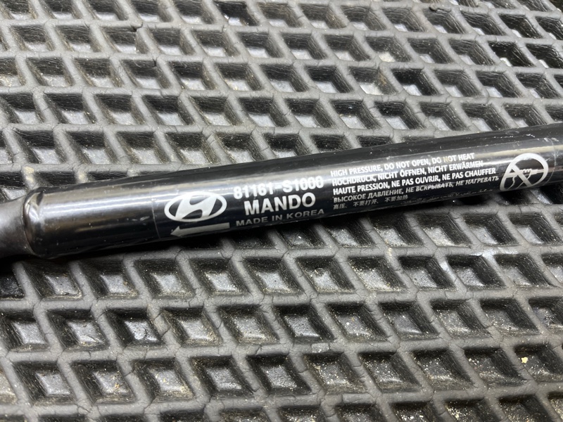 Амортизатор капота, 1000 рублей, Ховрино