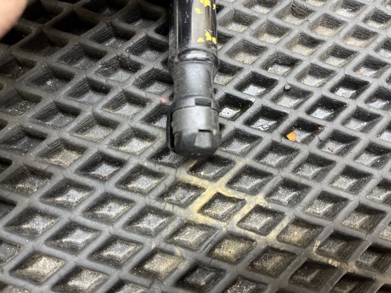 Амортизатор капота, 1000 рублей, Ховрино