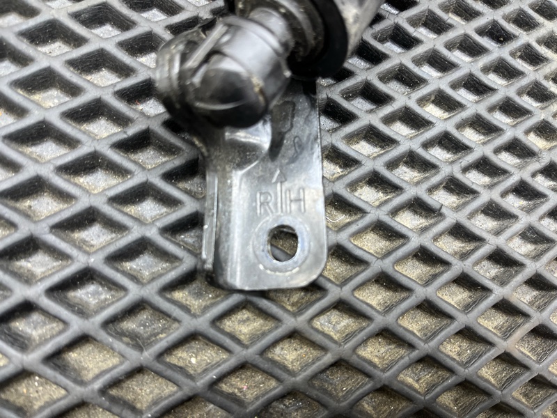 Амортизатор двери багажника, 5000 рублей, Ховрино