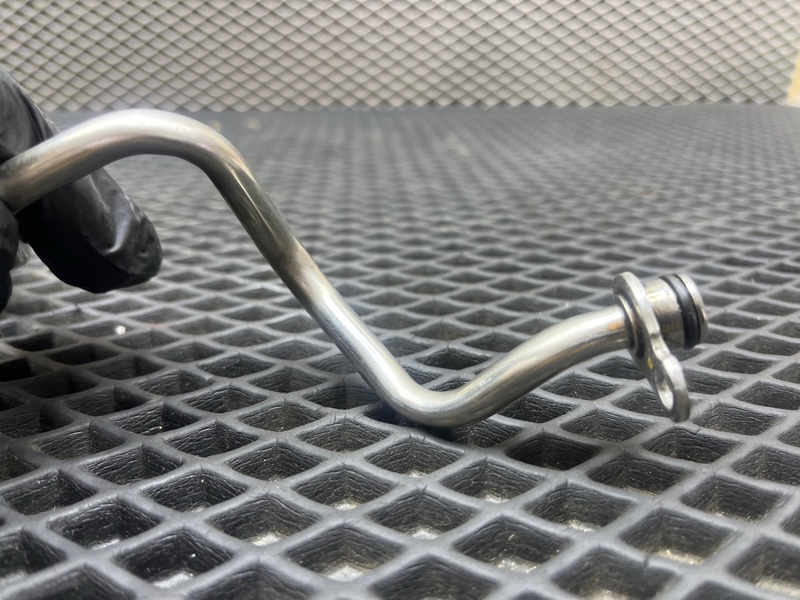 Трубка масляная, 2000 рублей, Ховрино